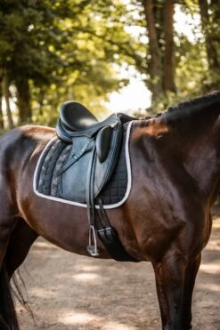 Horze Luminox Reflektierende Schabracke -Horze Verkaufsgeschäft 17431 BL 3