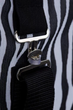 Horze Defender Fliegendecke Mit Festem Halsteil Und Bauchlatz -Horze Verkaufsgeschäft 24843 ZEBRA 3