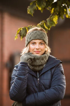 Horze Raya Schlauchschal In Zopfstrickmuster Mit Fleecefutter -Horze Verkaufsgeschäft 30850 BKGR 3