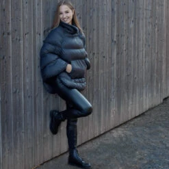 Horze Dora Damen Reitponcho -Horze Verkaufsgeschäft 33555 vdb 10