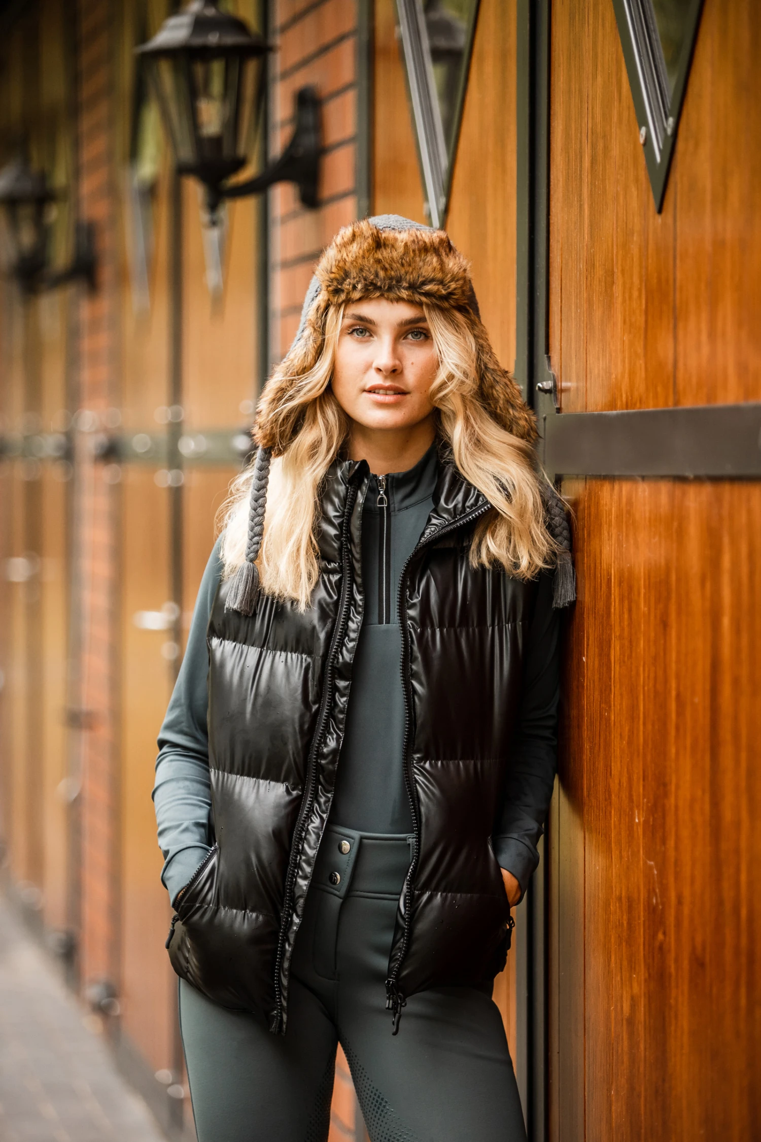 Horze Rianna Glänzende, Gefütterte Damen Reitweste 8 Horze Rianna Glänzende, Gefütterte Damen Reitweste – Bild 8