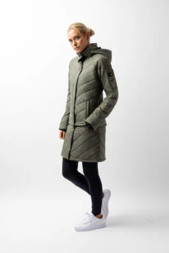 Horze Aurora Gefütterte Damen Parka Reitjacke Mit Abnehmbarem Rock 26 Horze Aurora Gefütterte Damen Parka Reitjacke Mit Abnehmbarem Rock -Horze Verkaufsgeschäft 33663 630 03