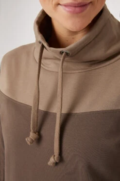 Horze Jade Damen Sweatshirt Mit Hohem Kragen -Horze Verkaufsgeschäft 33709 FRBR CMBR 5