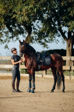 Horze Sagira Damen Reitleggings Mit Silikonvollbesatz Und Goldenem Detail 33 Horze Sagira Damen Reitleggings Mit Silikonvollbesatz Und Goldenem Detail -Horze Verkaufsgeschäft 36701 VDB 9