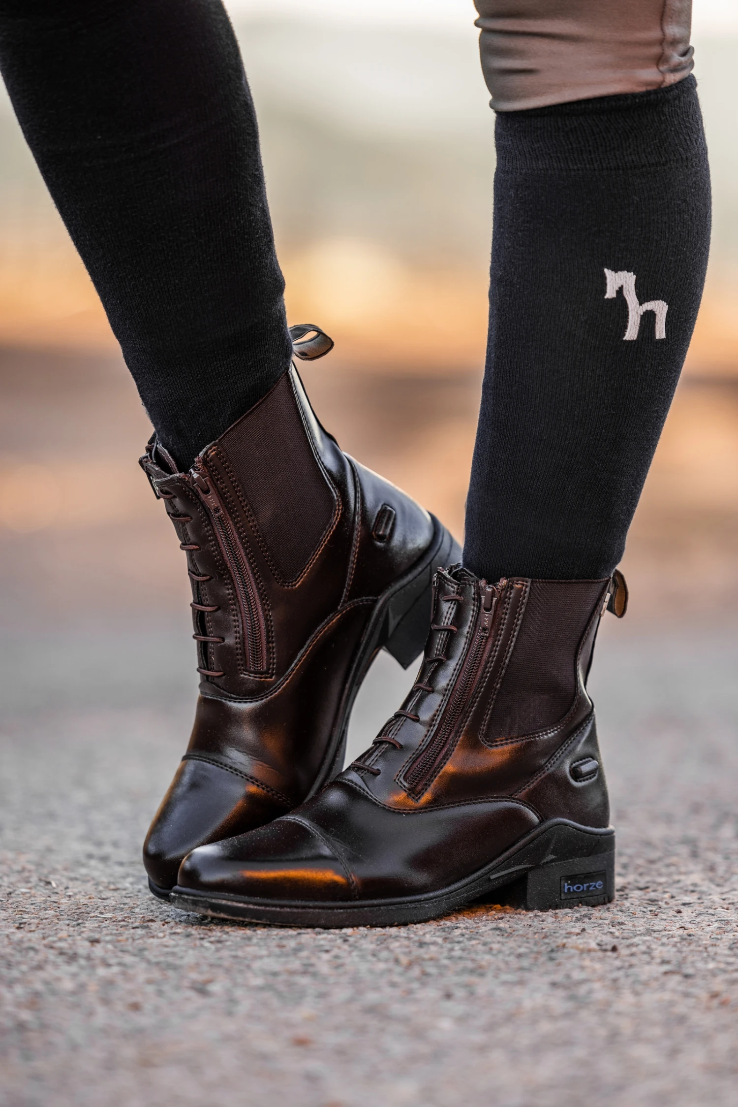 Horze Kingston Damen Reitstiefeletten Mit Doppeltem Reißverschluss 9 Horze Kingston Damen Reitstiefeletten Mit Doppeltem Reißverschluss – Bild 9